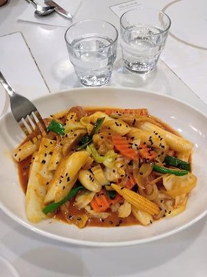 Korean “Doupoki” at Loving Hut - Heping Branch in Taipei