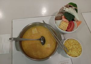 火鍋套餐 at Loving Hut - Heping Branch in Taipei