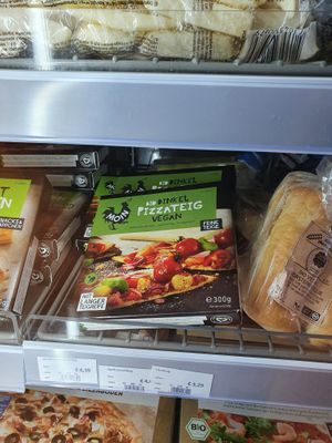 many vegan food items at Bio Drome Natuurvoeding in Goes