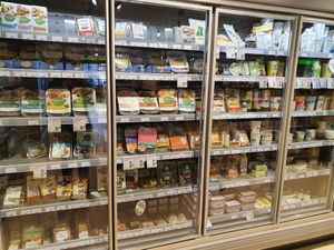 vegan/vegetarian section in fridge at Bio Drome Natuurvoeding in Goes