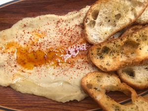 Humus  at Bar & Kitchen in Valencia