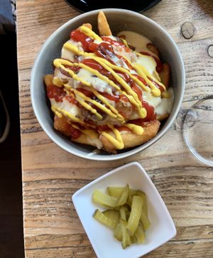 Bacun & Cheeze Chips at PEACH in Newport