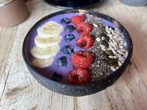 Smoothie bowl  at PEACH in Newport