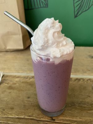 Berries and Cream shakee  at PEACH in Newport