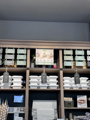 vegan flavours are labelled with green   at Gelateria La Romana - Viale Col di Lana in Milan