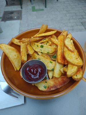  at Kukla in Valencia