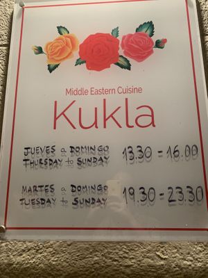 Hours at Kukla in Valencia