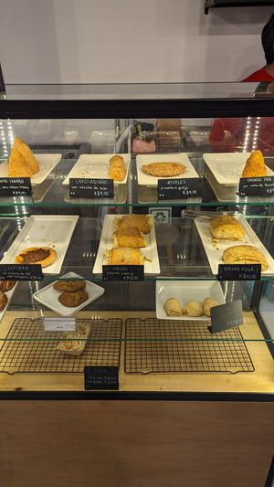 salgados disponíveis at Modesta Vegana Mercado in Porto Alegre