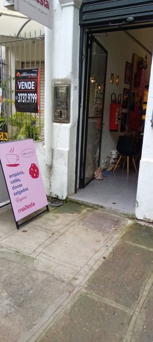 Detalhe da entrada at Modesta Vegana Mercado in Porto Alegre