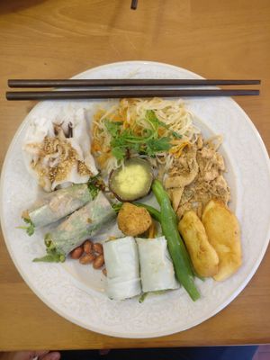 Fresh spring rolls at VeganHome in Hanoi