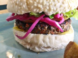 Burger at Kind Kitchen in Porto