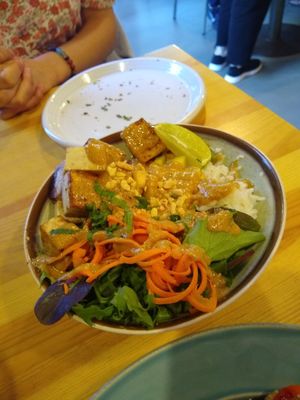 Bowl with peanut sauce at Kind Kitchen in Porto