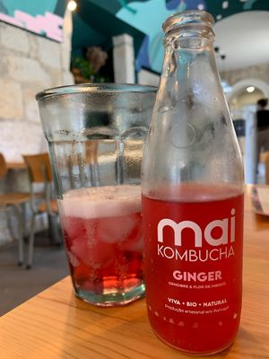 Refreshing cooling “mai BIO-Kombucha Ginger Flavor”  at Kind Kitchen in Porto