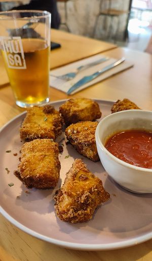 Tofu nuggets at Kind Kitchen in Porto