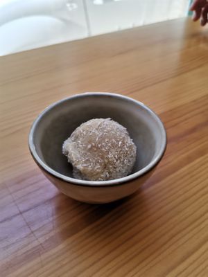 Raw Ball "Rafaello" at Kind Kitchen in Porto