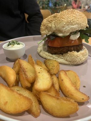 Beyond Burger at Kind Kitchen in Porto