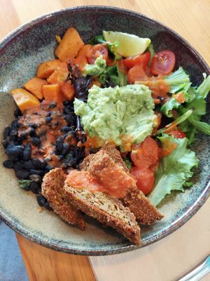 Mexican bowl at Kind Kitchen in Porto