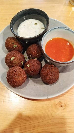 Falafels at Kind Kitchen in Porto