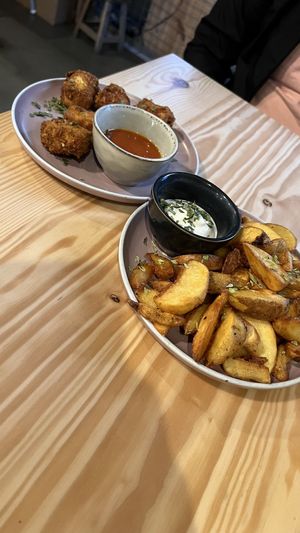 Tofu nuggets & potato wedges  at Kind Kitchen in Porto