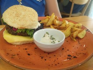  at Kind Kitchen in Porto