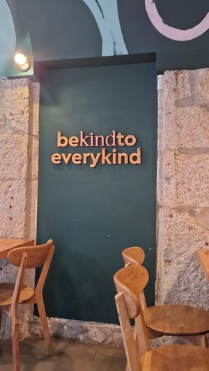  at Kind Kitchen in Porto