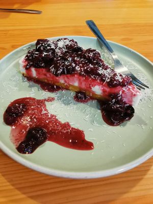 Glutenfree Cheesecake 🍰💕 at Kind Kitchen in Porto