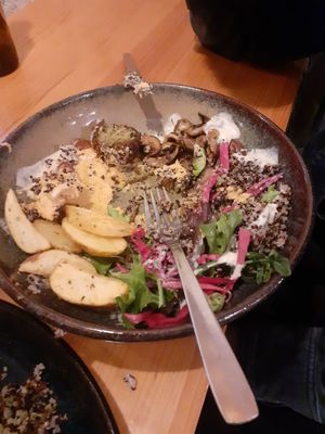 Middle East Bowl at Kind Kitchen in Porto