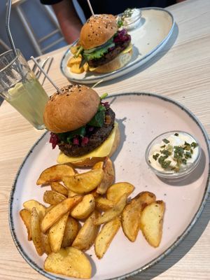  at Kind Kitchen in Porto