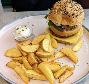 Burger at Kind Kitchen in Porto