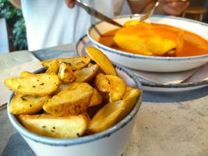 Francesinha com batatas at Kind Kitchen in Porto