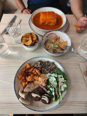 Bowl at Kind Kitchen in Porto