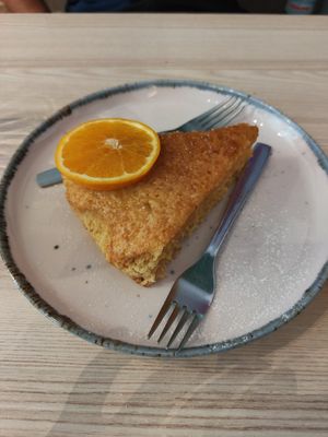  at Kind Kitchen in Porto