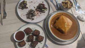  at Kind Kitchen in Porto