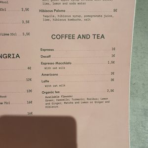 Cafés y tés at Kind Kitchen in Porto