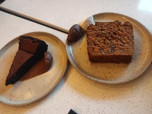 Cakes vegan at Kind Kitchen in Porto