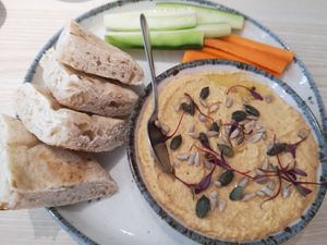Hummus platter at Kind Kitchen in Porto