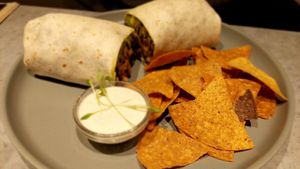  at Kind Kitchen in Porto