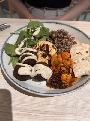 Falafel bowl  at Kind Kitchen in Porto
