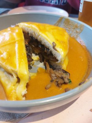  at Kind Kitchen in Porto