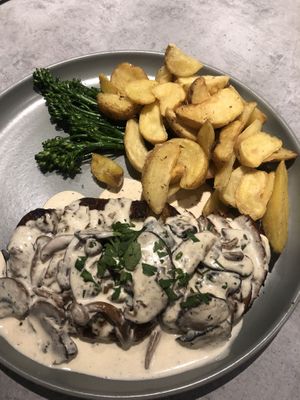   at Kind Kitchen in Porto