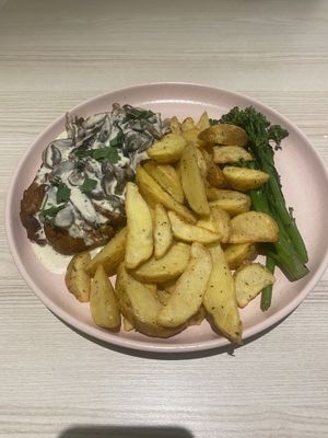 Seitan steak - delicious and very filling   at Kind Kitchen in Porto