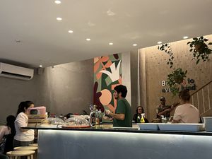 Counter   at Kind Kitchen in Porto