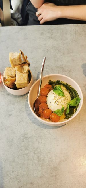  at Kind Kitchen in Porto