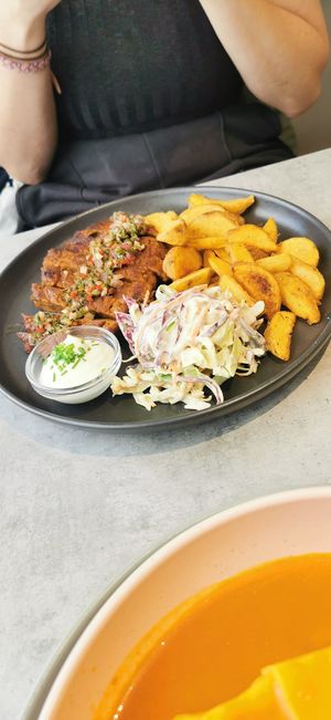  at Kind Kitchen in Porto