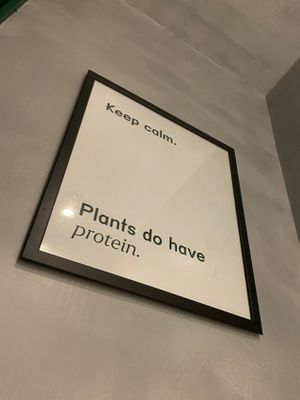 Quadro na casa de banho 🌱💪🏻 at Kind Kitchen in Porto