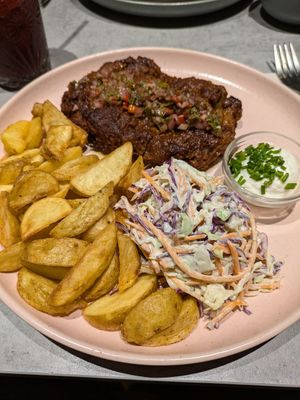 Seitan steak at Kind Kitchen in Porto