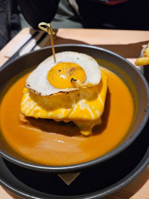  at Kind Kitchen in Porto