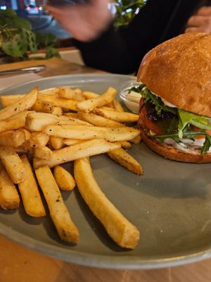  at Kind Kitchen in Porto