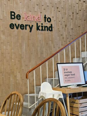  at Kind Kitchen in Porto