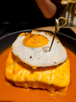  at Kind Kitchen in Porto